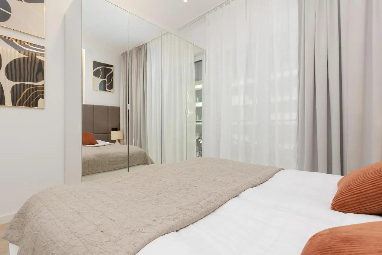 Lux Apartment Kasprzaka 29 With Parking By Renters Prestige Warsaw
